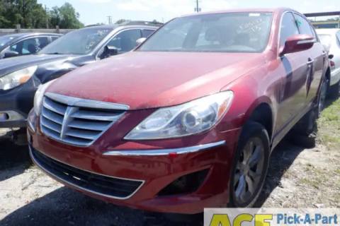 Photo of 2013 Hyundai Genesis