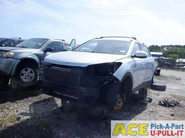 Photo of 2015 Hyundai Santa Fe