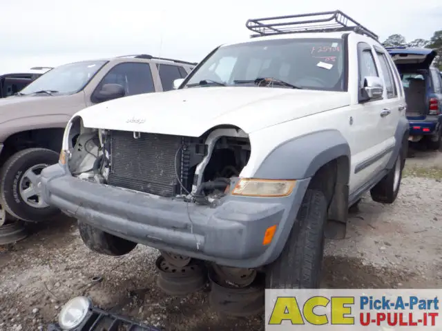 Photo of 2005 Jeep Liberty