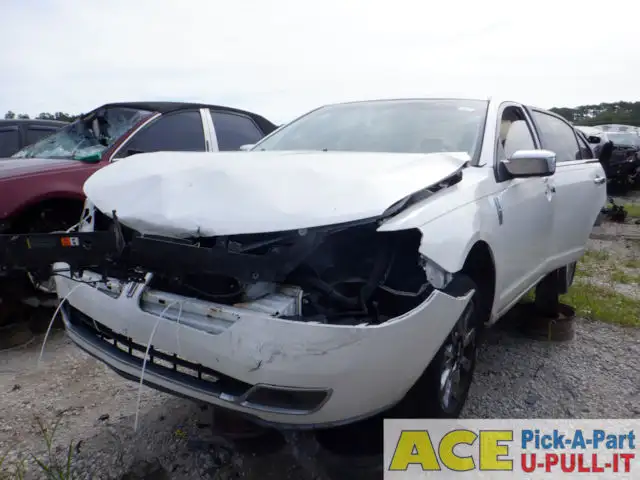 Photo of 2010 Lincoln Mkz