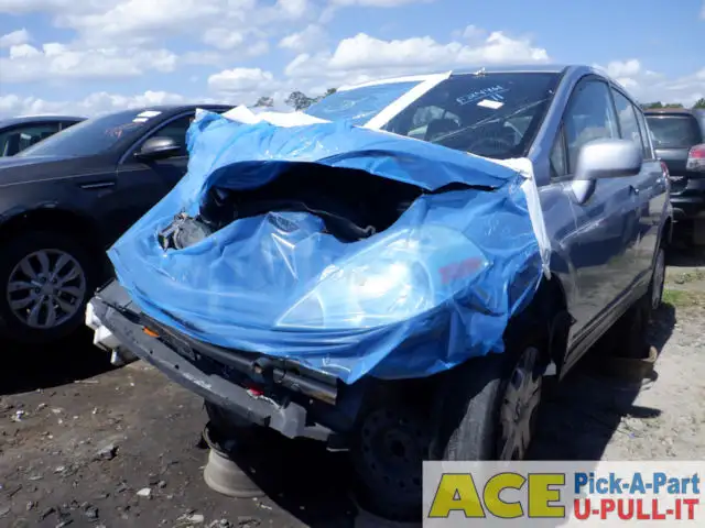 Photo of 2011 Nissan Versa