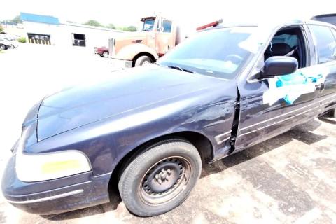 Photo of 2001 Ford Crown Victoria