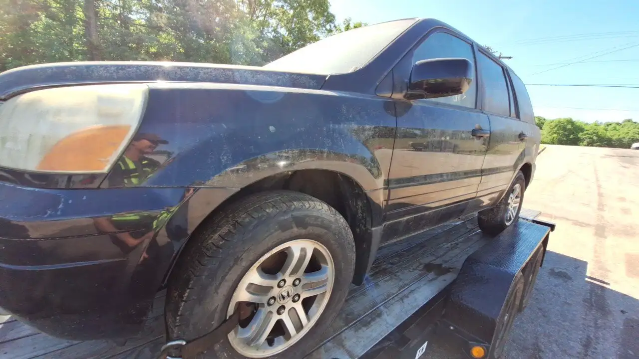 Photo of 2004 Honda Pilot