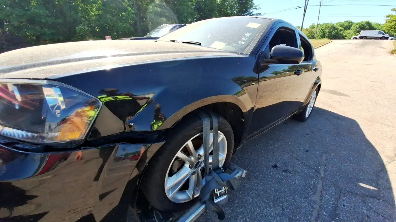 Photo of 2013 Dodge Avenger