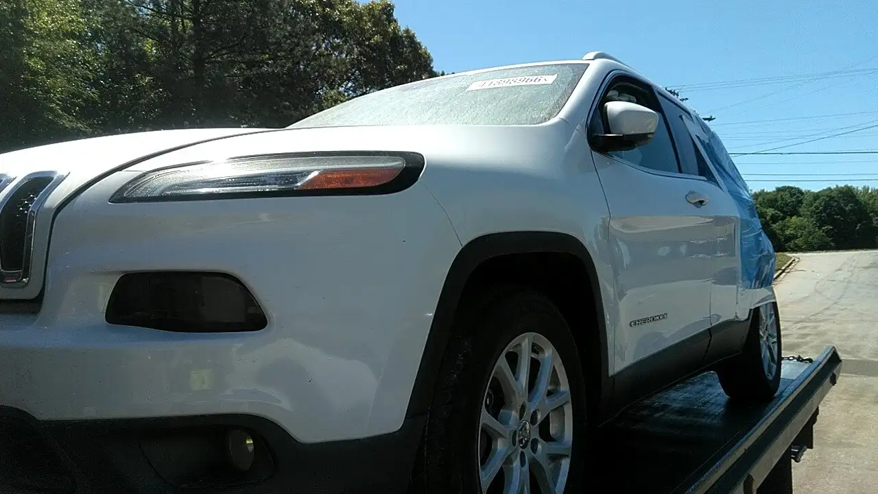 Photo of 2016 Jeep Cherokee