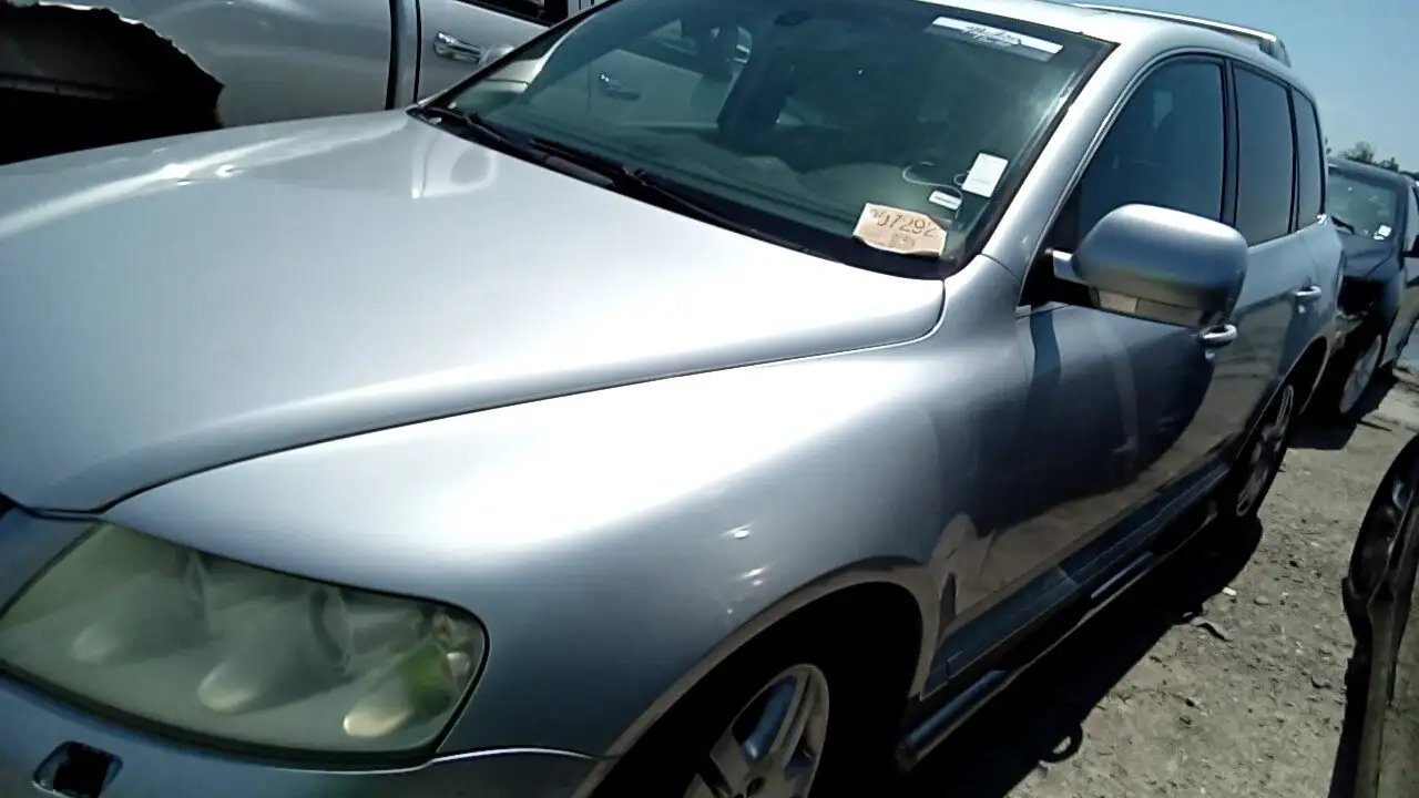 Photo of 2005 Volkswagen Touareg