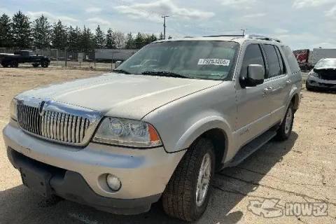 Photo of 2005 Lincoln Aviator