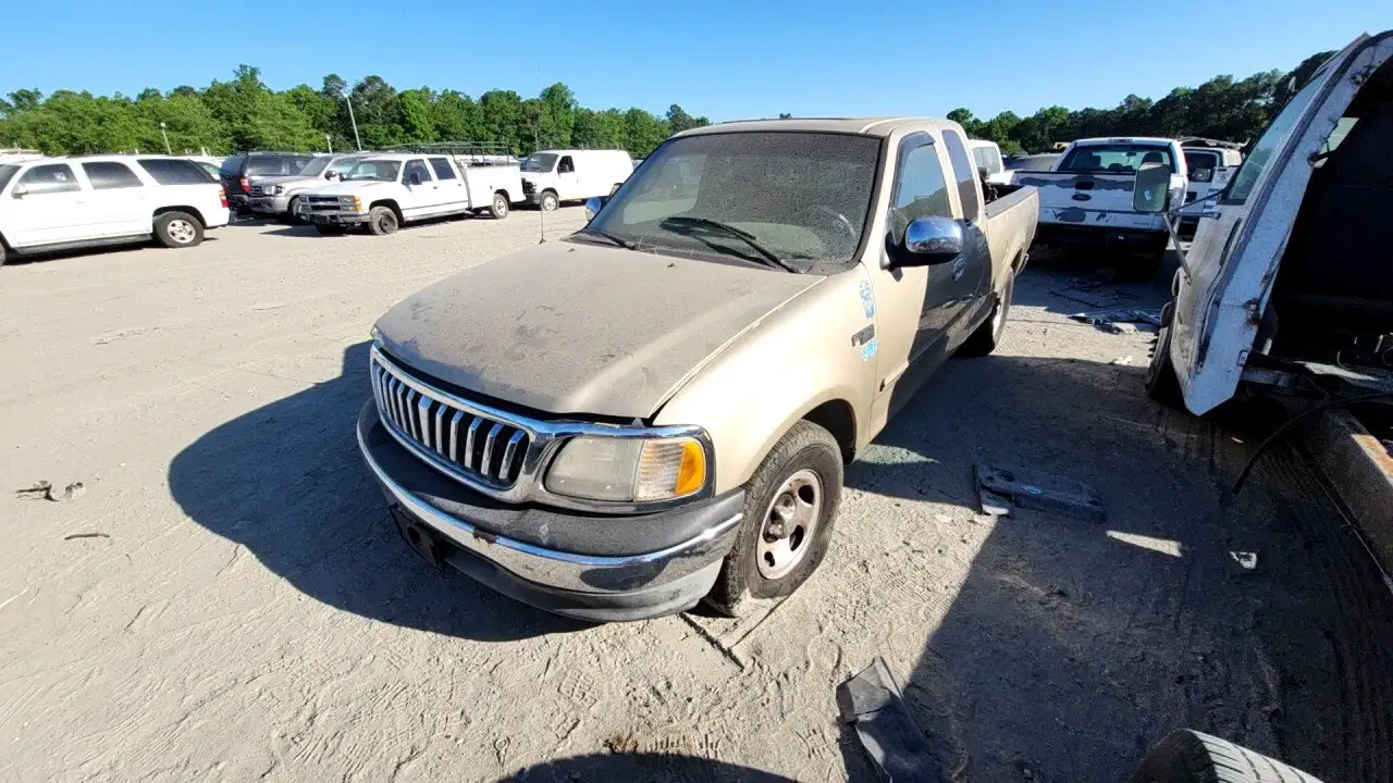 Photo of 2000 Ford F-150
