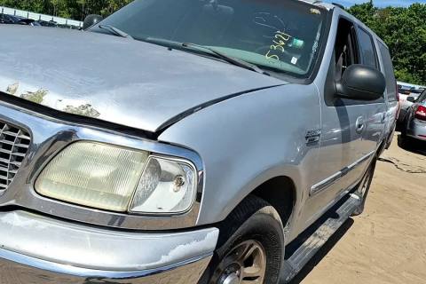 Photo of 2002 Ford Expedition