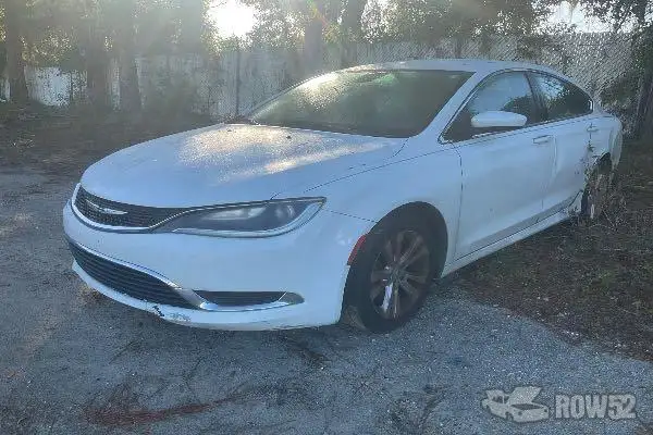 Photo of 2015 Chrysler 200