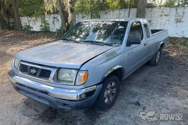 Photo of 2000 Nissan Frontier