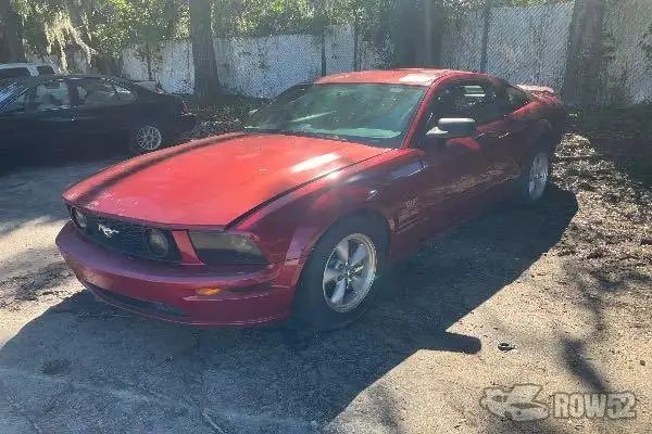 Photo of 2005 Ford Mustang