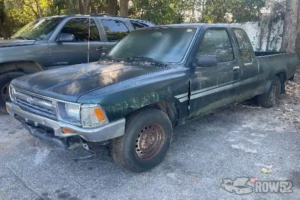 Photo of 1995 Toyota Pickup