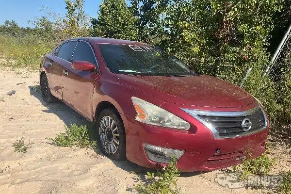 Photo of 2013 Nissan Altima