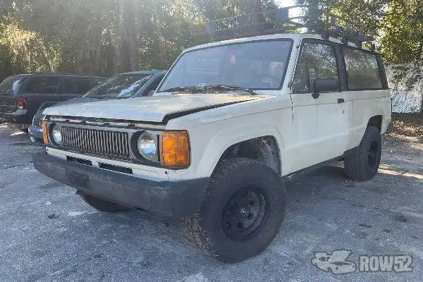 Photo of 1986 Isuzu Trooper II