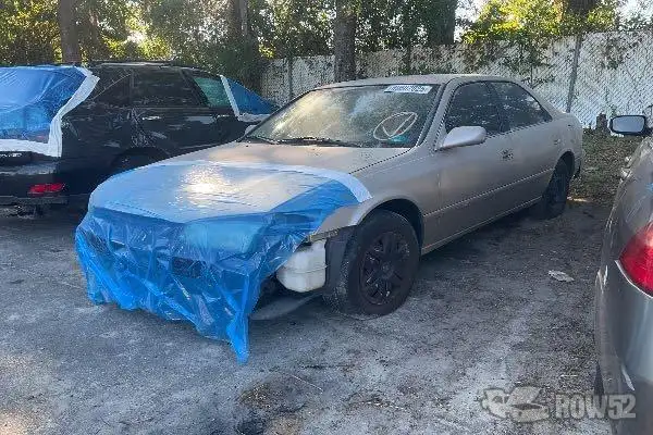 Photo of 2000 Toyota Camry