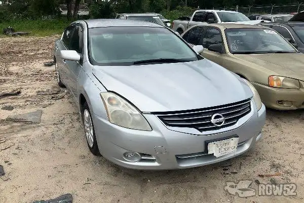 Photo of 2010 Nissan Altima