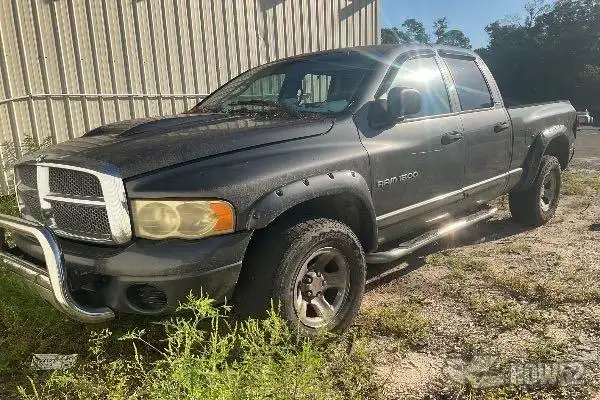 Photo of 2002 Dodge Ram 1500