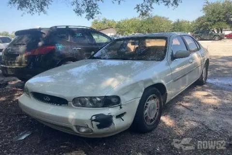 Photo of 1997 Infiniti J30