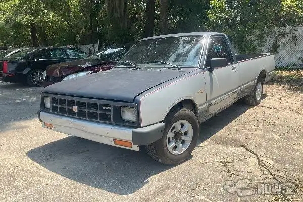 Photo of 1985 Isuzu Pickup