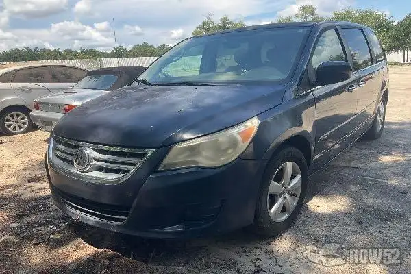 Photo of 2009 Volkswagen Routan