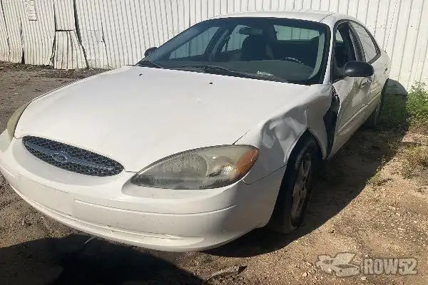 Photo of 2001 Ford Taurus