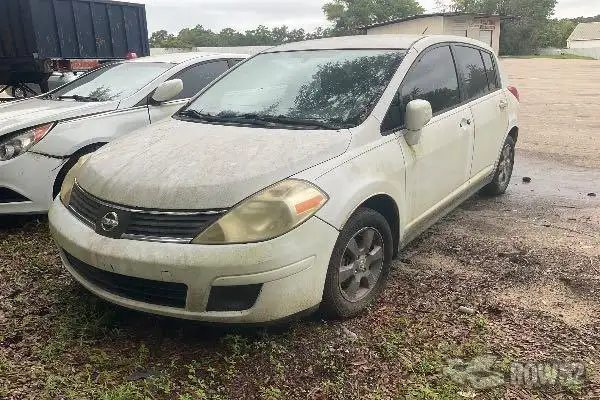 Photo of 2007 Nissan Versa