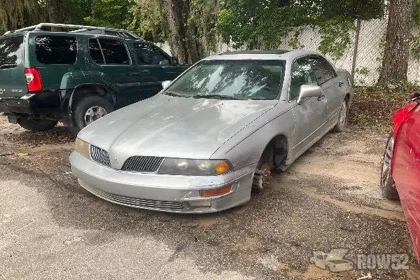 Photo of 2003 Mitsubishi Diamante