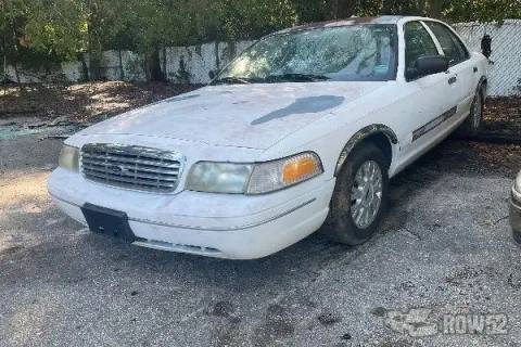 Photo of 2003 Ford Crown Victoria