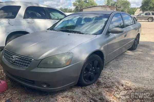 Photo of 2005 Nissan Altima