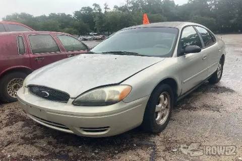 Photo of 2006 Ford Taurus