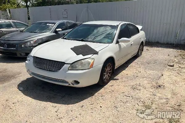 Photo of 2003 Nissan Altima