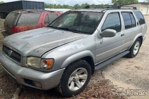 Photo of 2002 Nissan Pathfinder