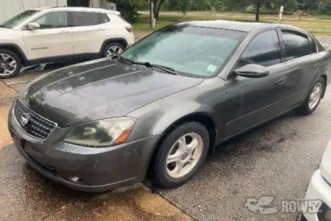 Photo of 2005 Nissan Altima