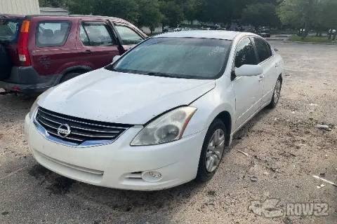 Photo of 2011 Nissan Altima