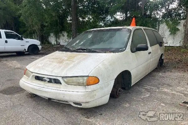 Photo of 1998 Ford Windstar