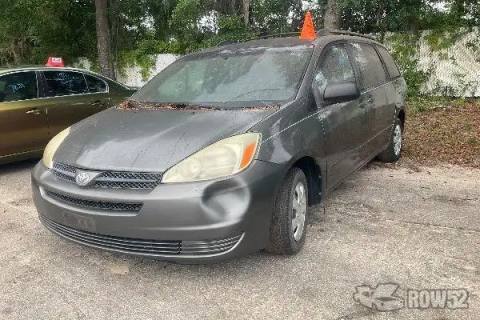 Photo of 2005 Toyota Sienna