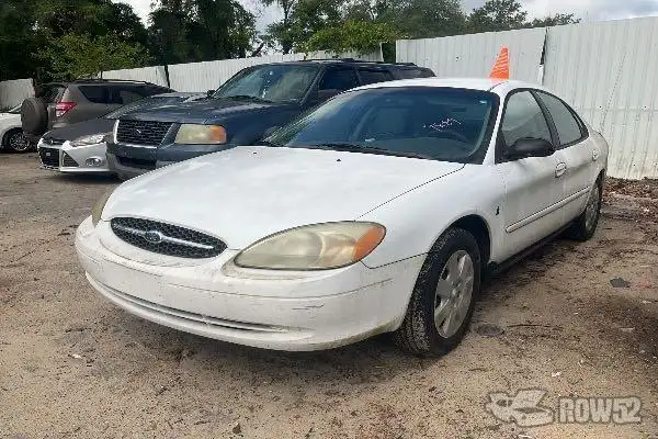Photo of 2001 Ford Taurus