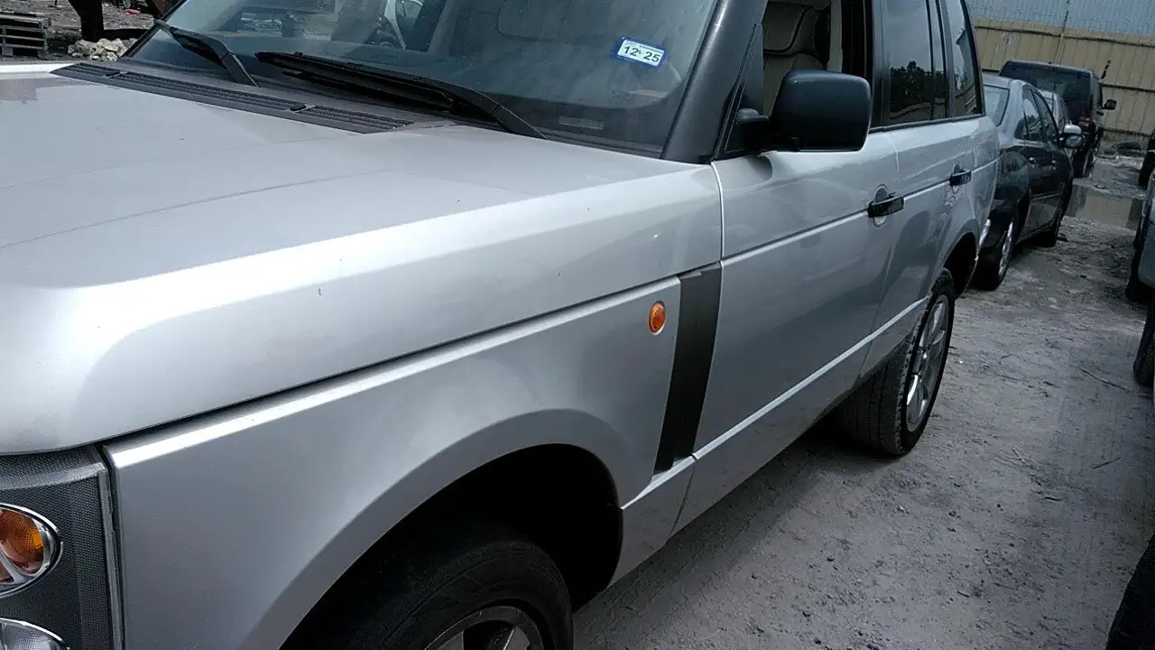 Photo of 2004 Land Rover Range Rover