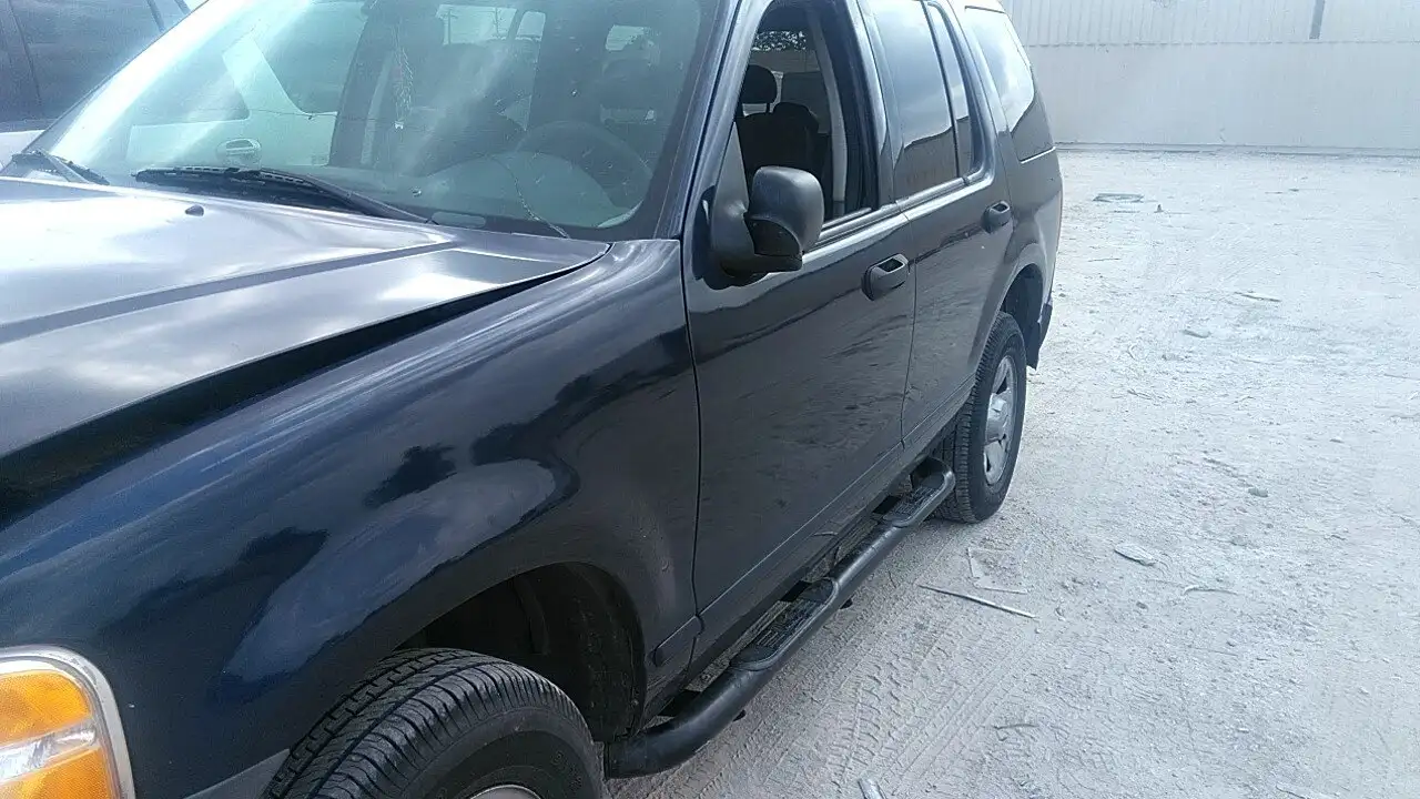 Photo of 2003 Ford Explorer