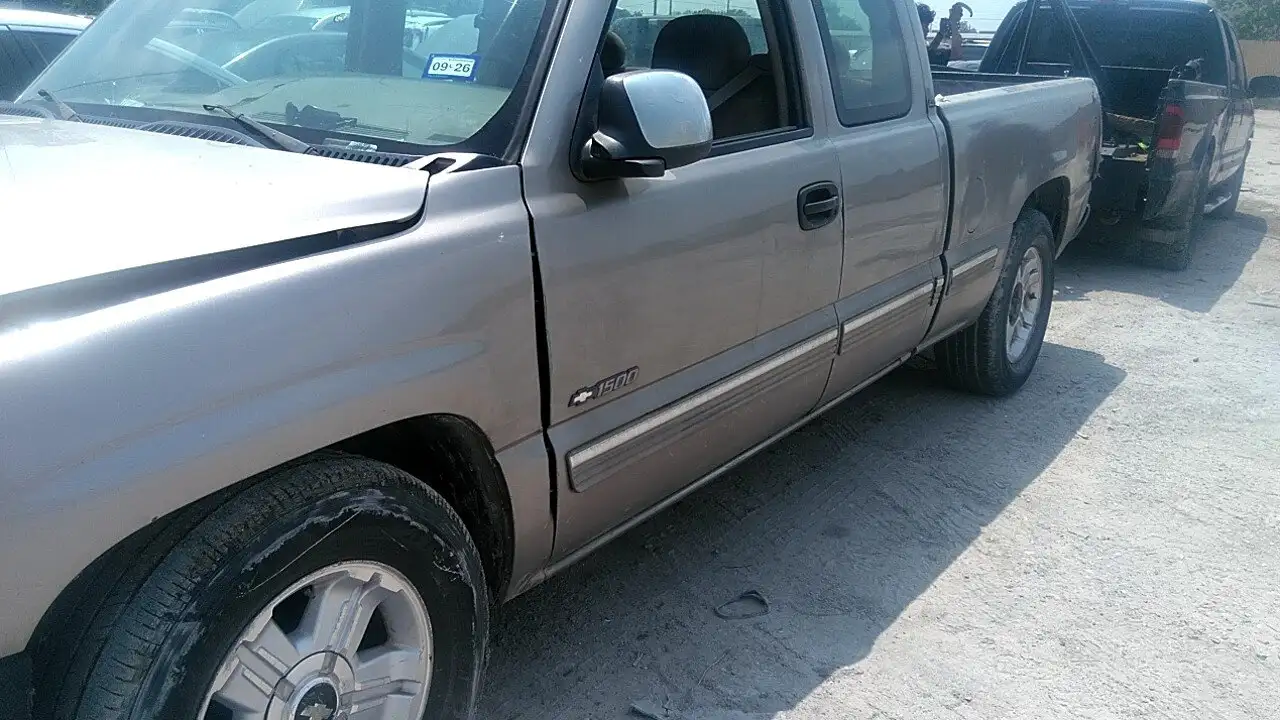 Photo of 2002 Chevrolet Silverado 1500
