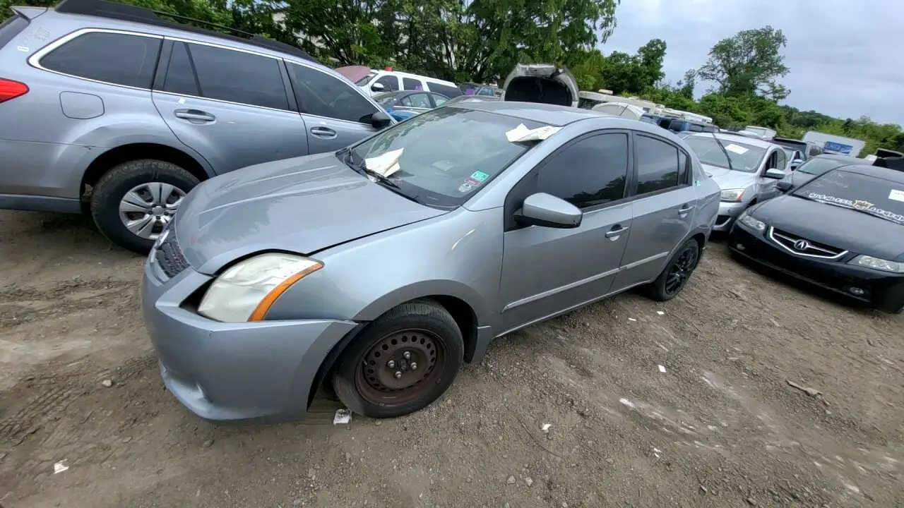 Photo of 2011 Nissan Sentra