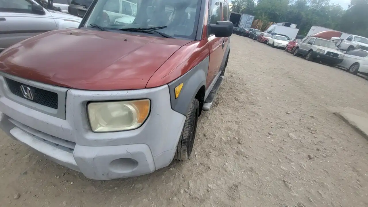 Photo of 2005 Honda Element