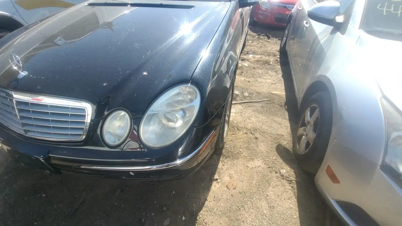 Photo of 2003 Mercedes-Benz E320