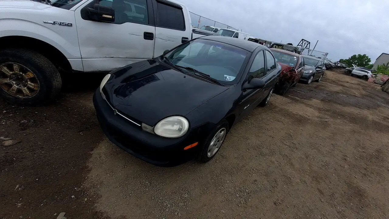 Photo of 2000 Plymouth Neon