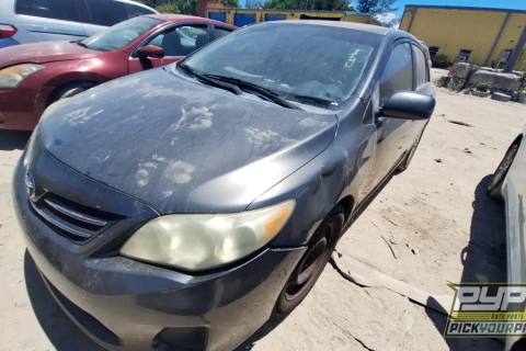 Photo of 2013 Toyota Corolla
