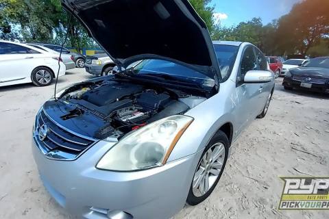 Photo of 2011 Nissan Altima