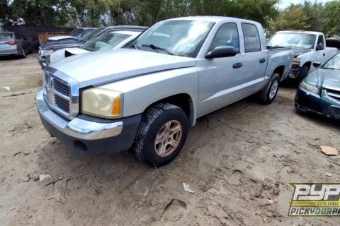 Photo of 2005 Dodge Dakota