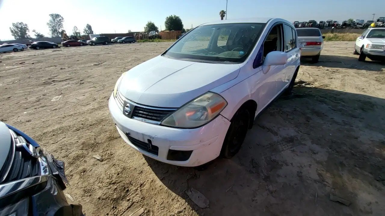 Photo of 2009 Nissan Versa