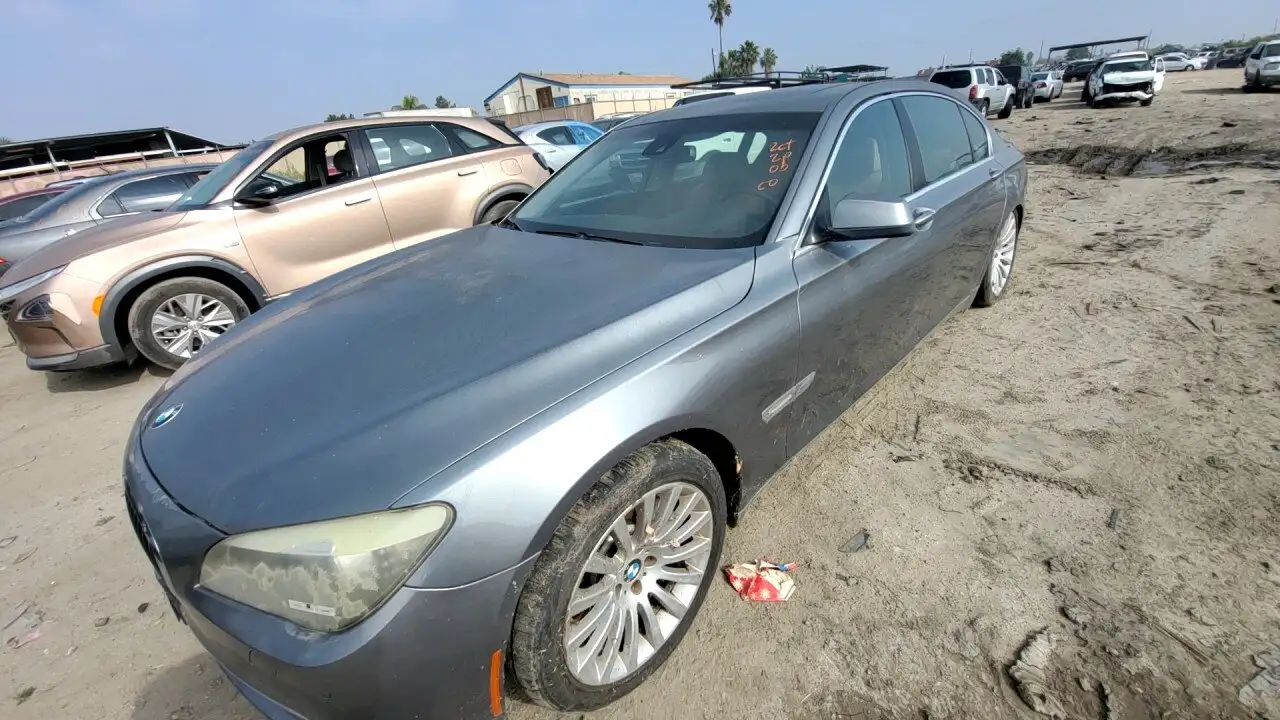 Photo of 2010 Bmw 750Li